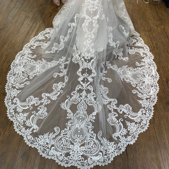 2021 Brand new couture line wedding dress with tags. Never worn. Never altered. - Picture 4 of 10